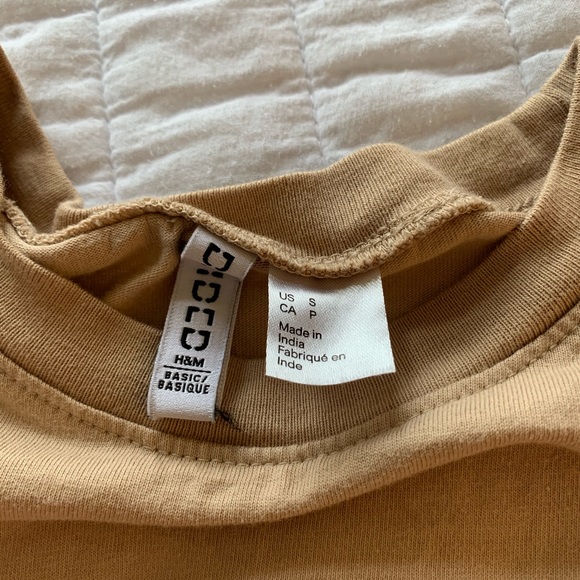 H&M Wide-cut Tees - Picture 3 of 3